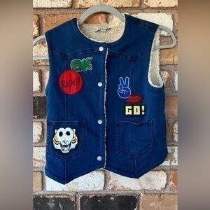 Stella McCartney Girls Patch Embroidered Denim Sherpa vest